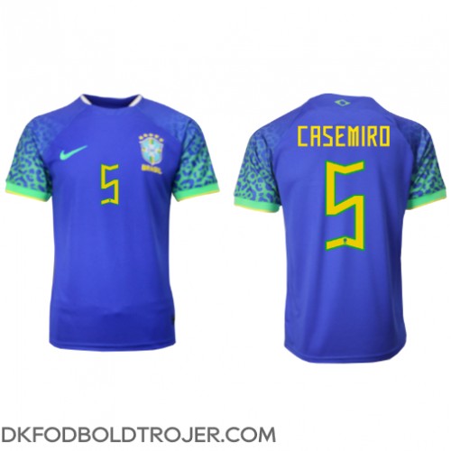 Billige Brasilien Casemiro #5 Udebane Fodboldtrøjer VM 2022 Kortærmet